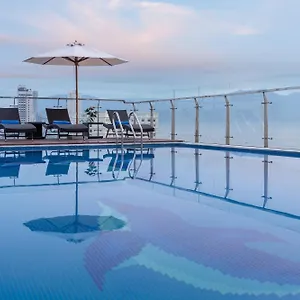 Sunny Ocean & Hotel Đà Nẵng