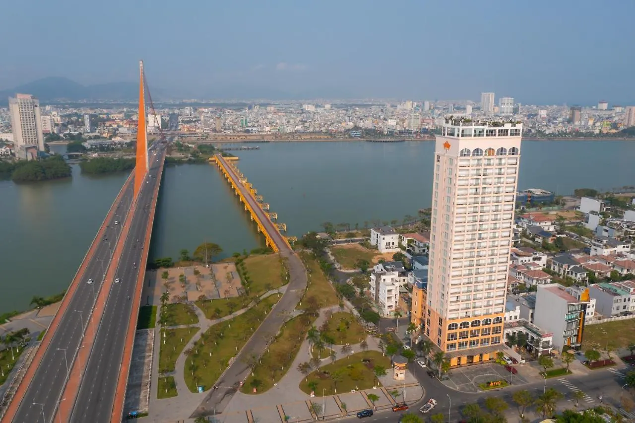 Fivitel Da Nang Hotel