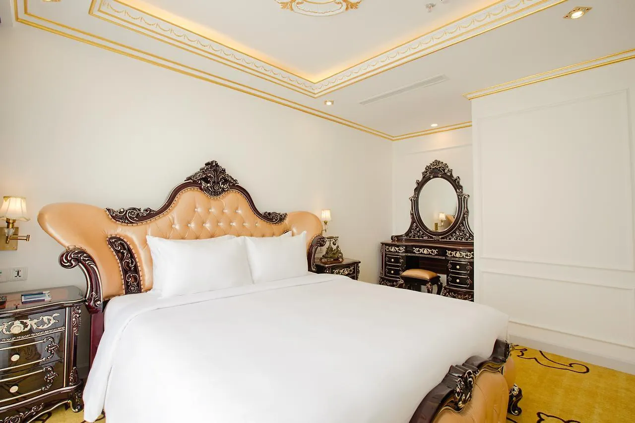Fivitel Da Nang Hotel
