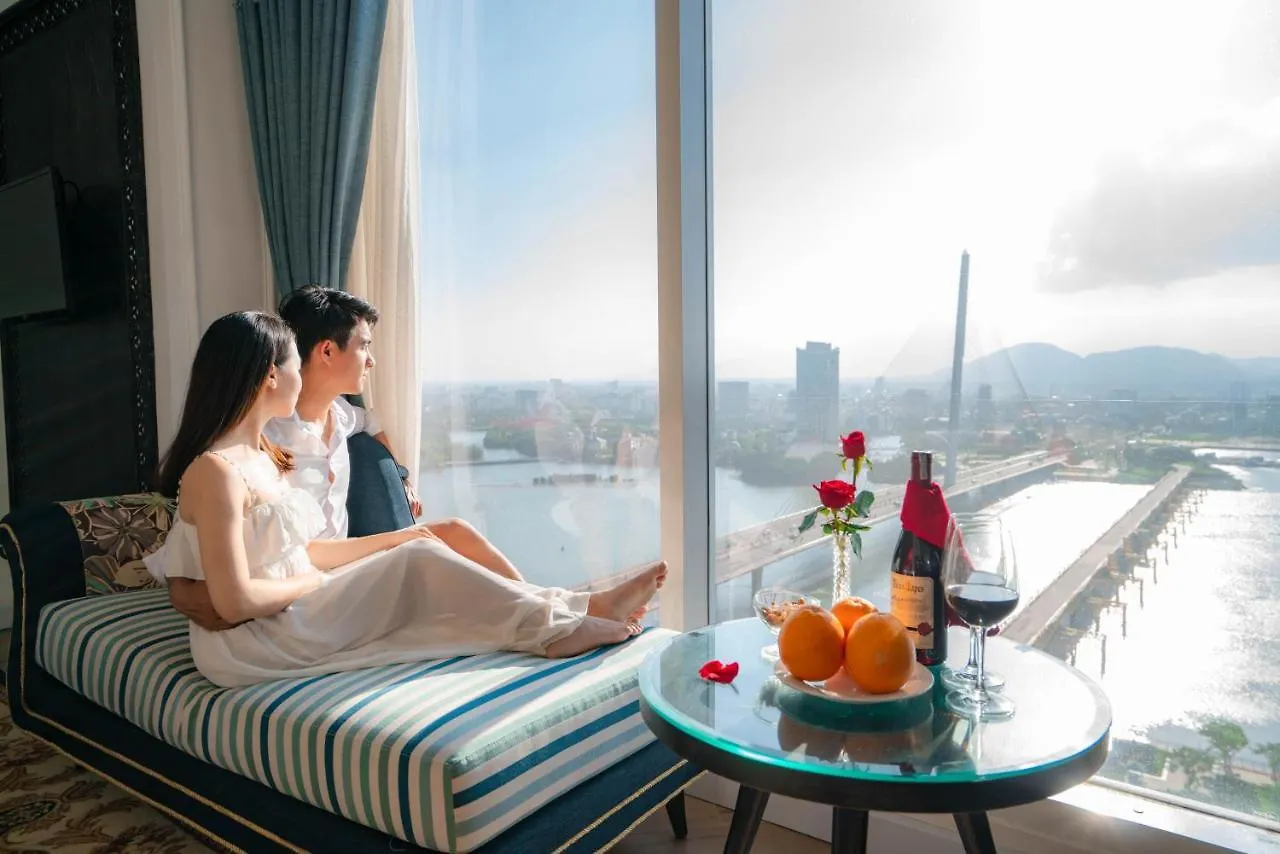 Fivitel Da Nang Hotel