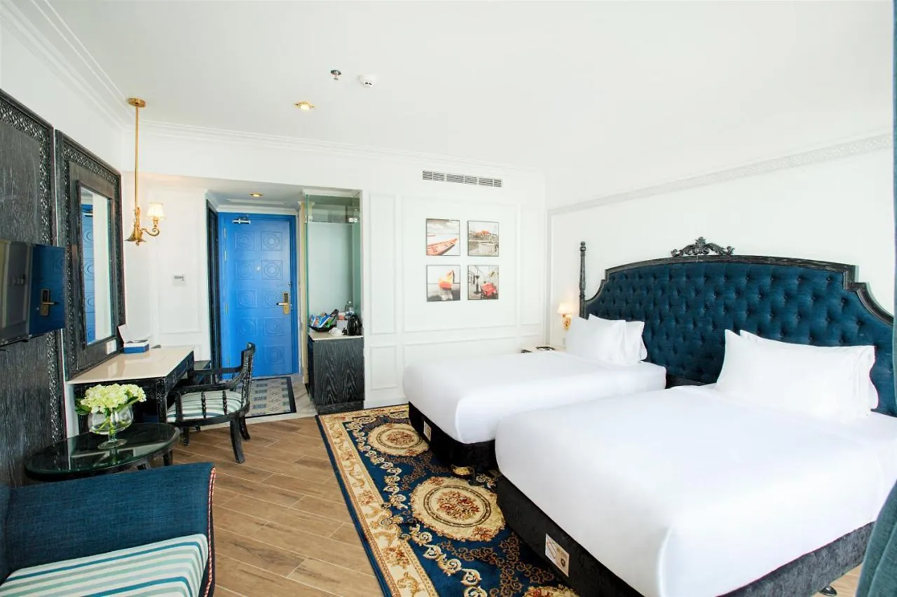 Fivitel Da Nang Hotel
