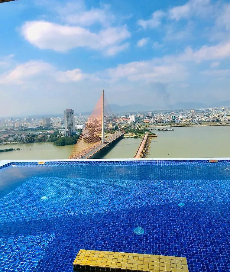 Fivitel Da Nang Hotel